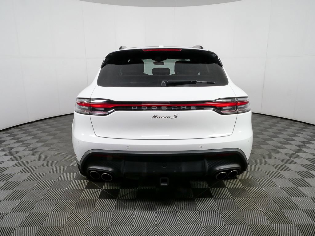Certified 2022 Porsche Macan S AWD/4WD image 31