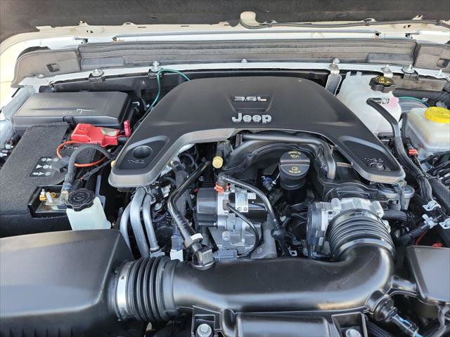 Certified 2020 Jeep Wrangler Unlimited Sahara AWD/4WD image 24