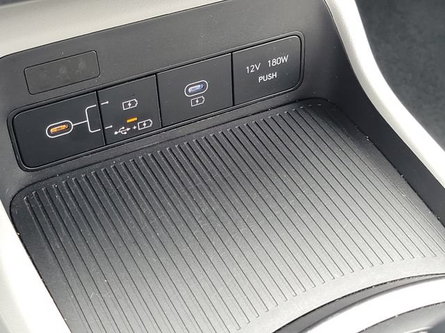Used 2025 Hyundai Kona SEL FWD image 31
