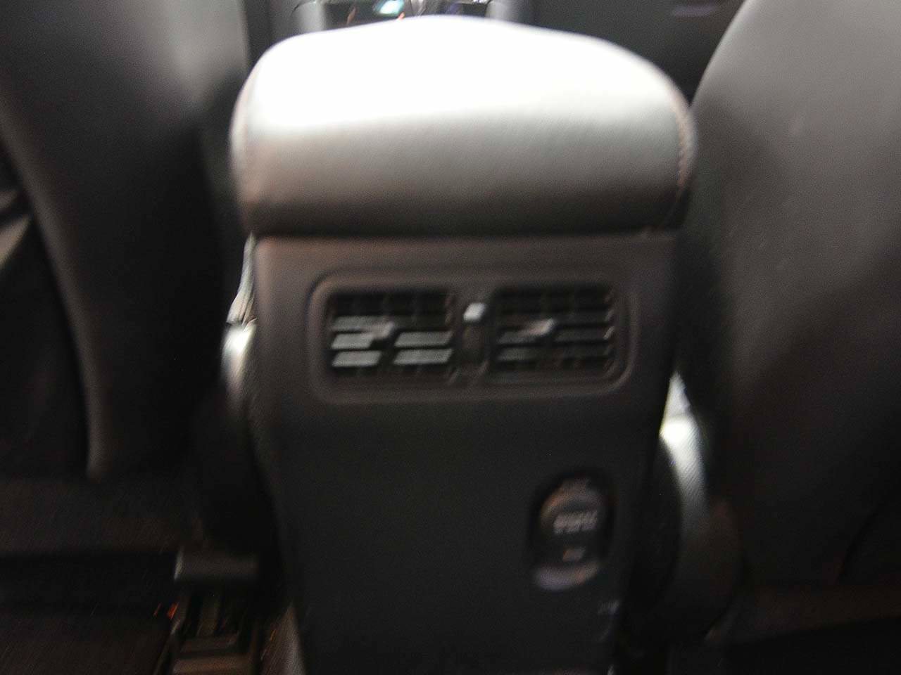 Used 2017 INFINITI QX70 2WD image 11