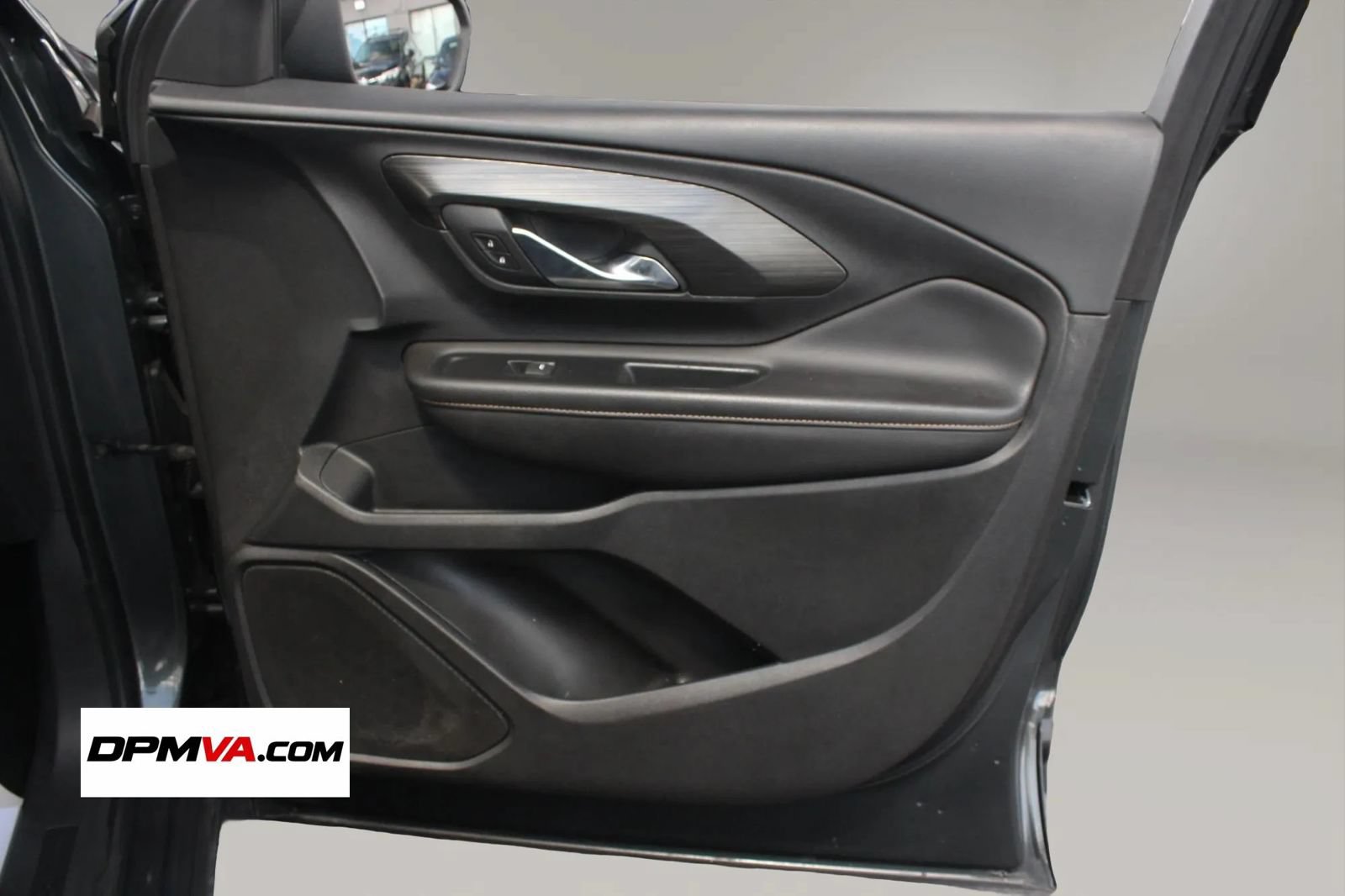 Used 2020 GMC Terrain SLT FWD image 24