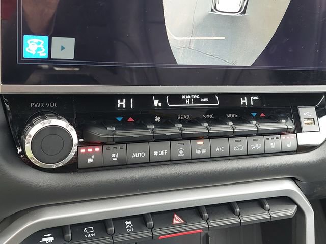 Certified 2025 Toyota Sequoia Platinum AWD/4WD image 42