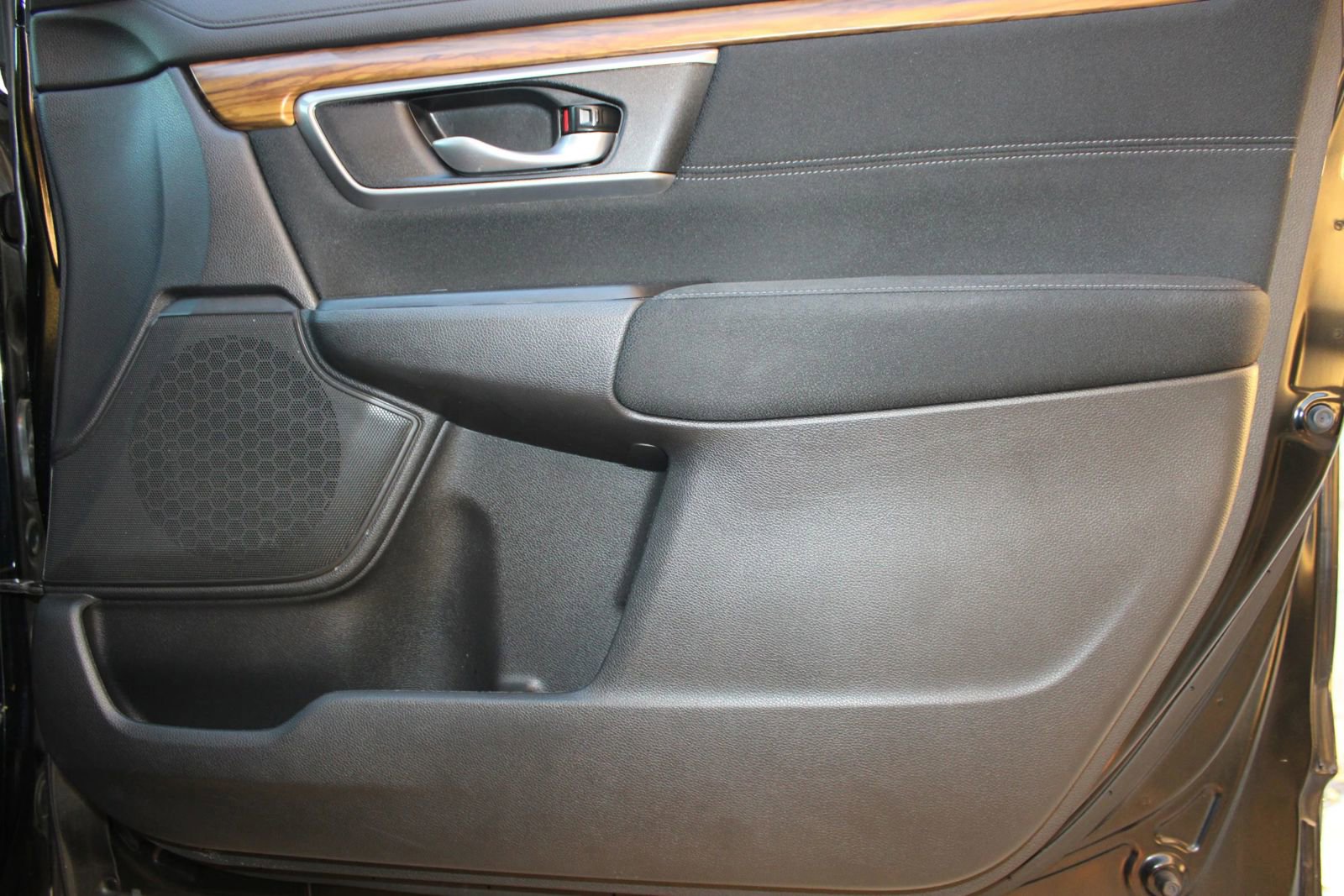 Used 2019 Honda CR-V EX image 16