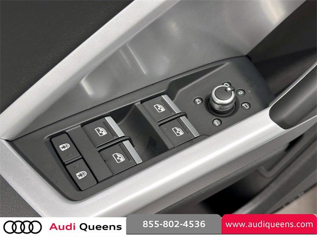 Certified 2025 Audi Q3 2.0T Premium Plus w/ Premium Plus Package image 17