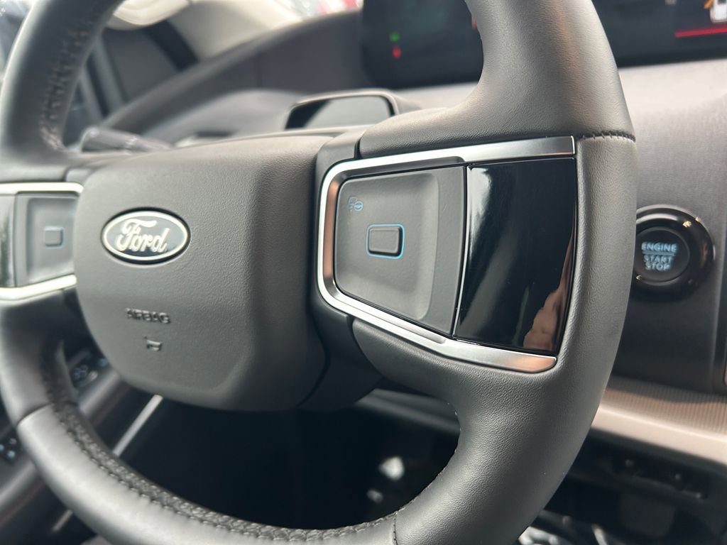 Used 2025 Ford Expedition Max Active image 18