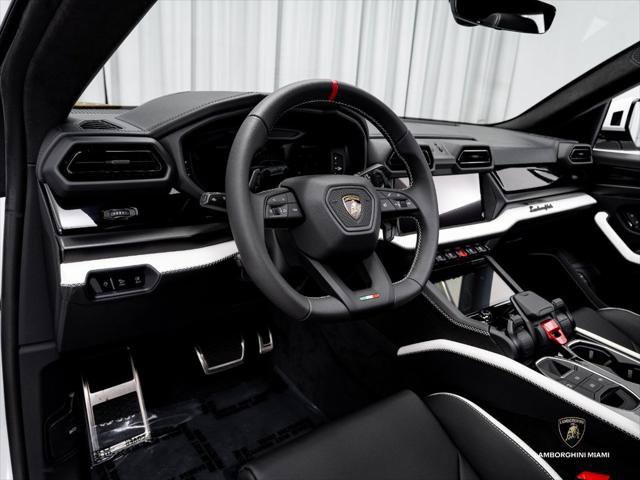 Used 2026 Lamborghini Urus SE AWD/4WD image 23