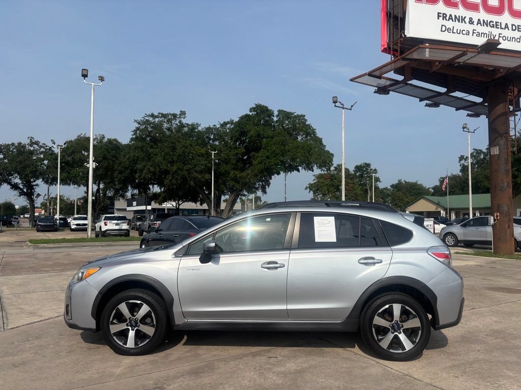 Used 2016 Subaru Crosstrek Touring AWD/4WD image 2