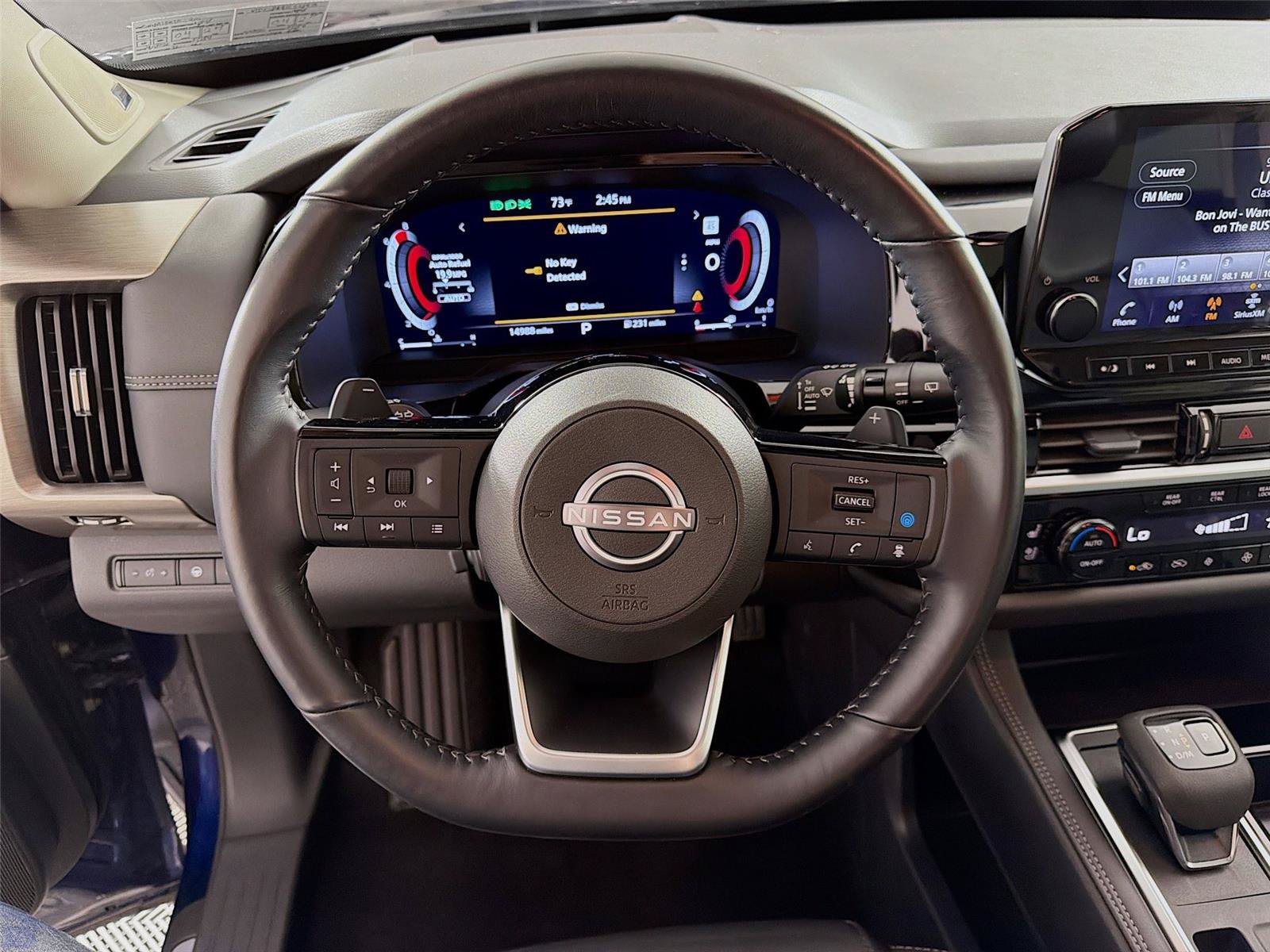 Used 2025 Nissan Pathfinder Platinum AWD/4WD image 3