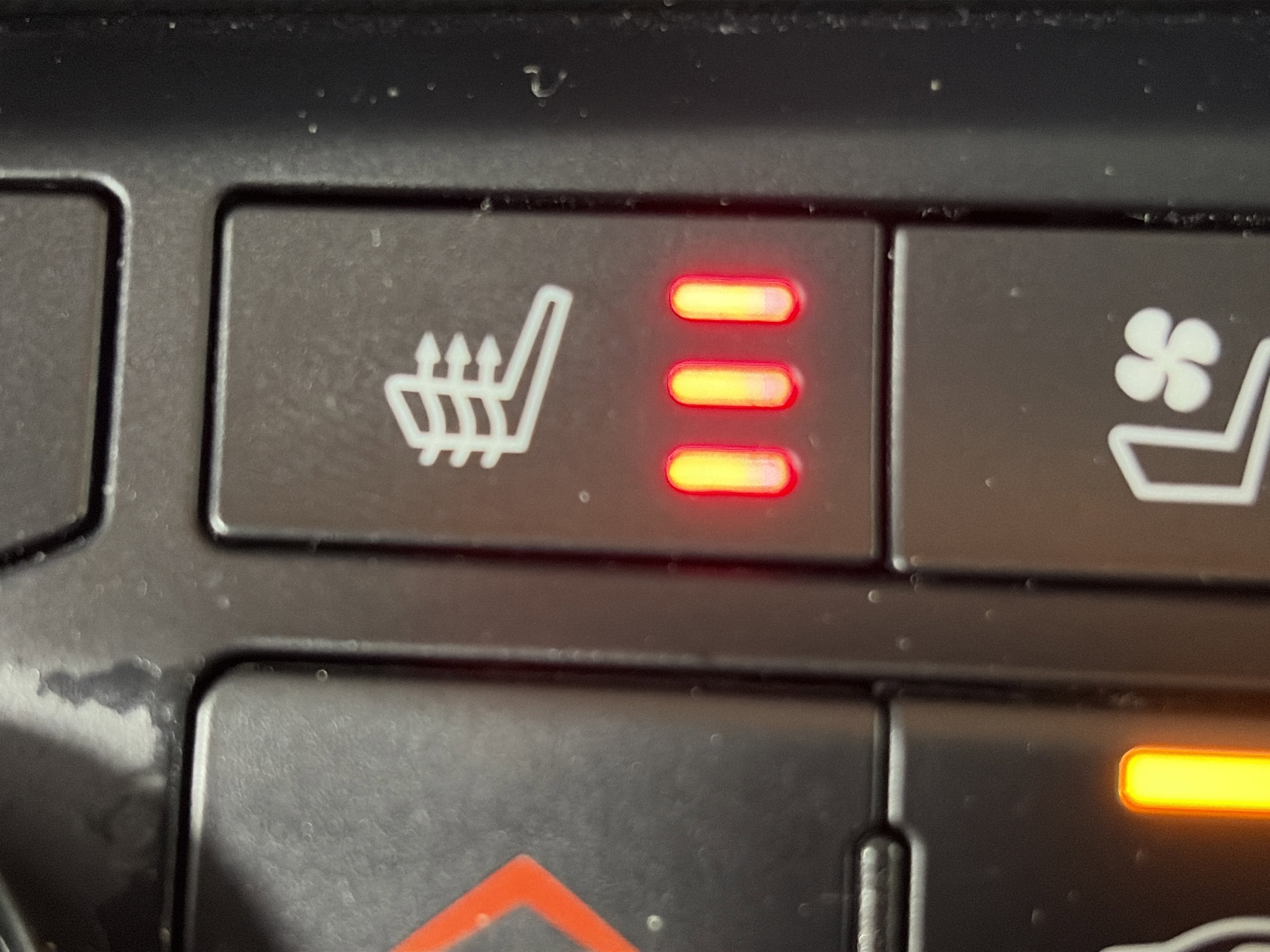 Used 2023 Dodge Durango GT image 27