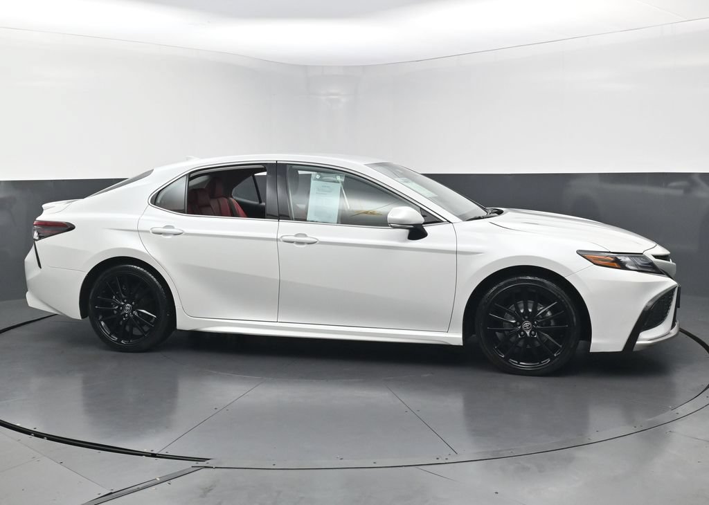 Used 2024 Toyota Camry XSE FWD image 6