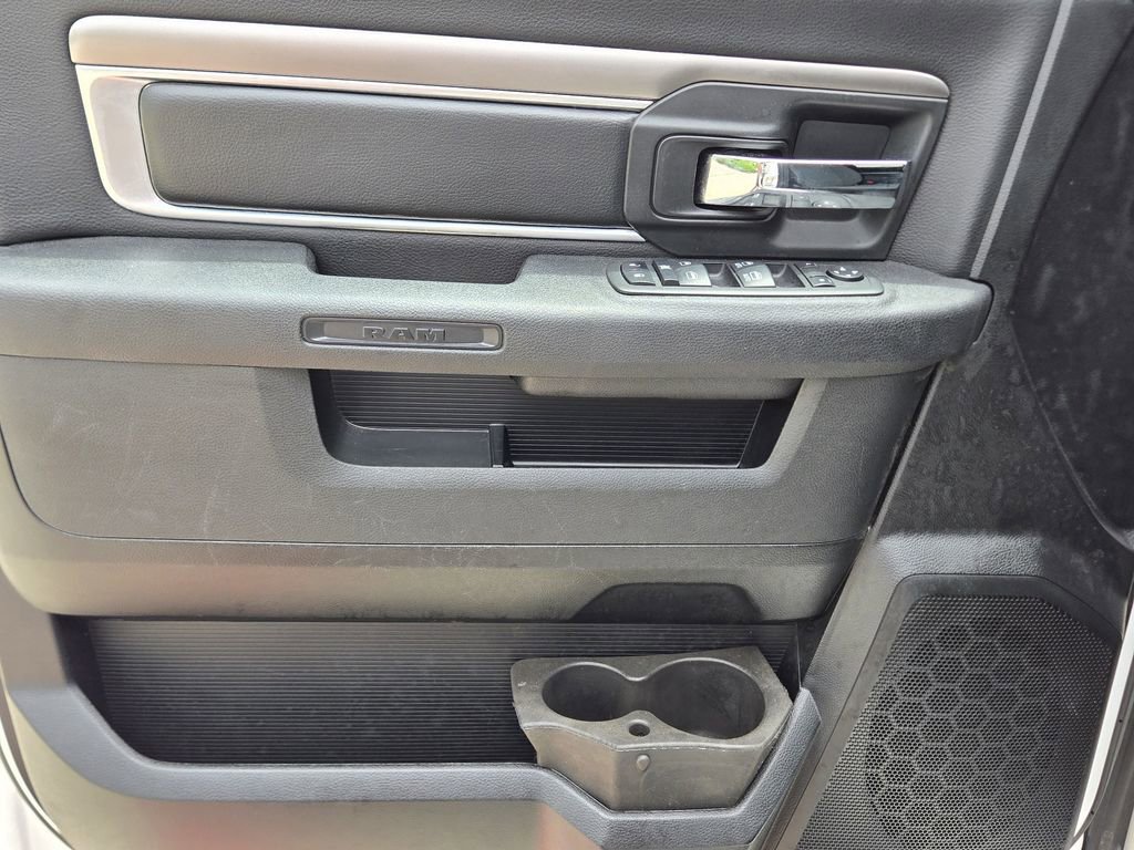 Used 2024 RAM 1500 Classic Warlock RWD image 30