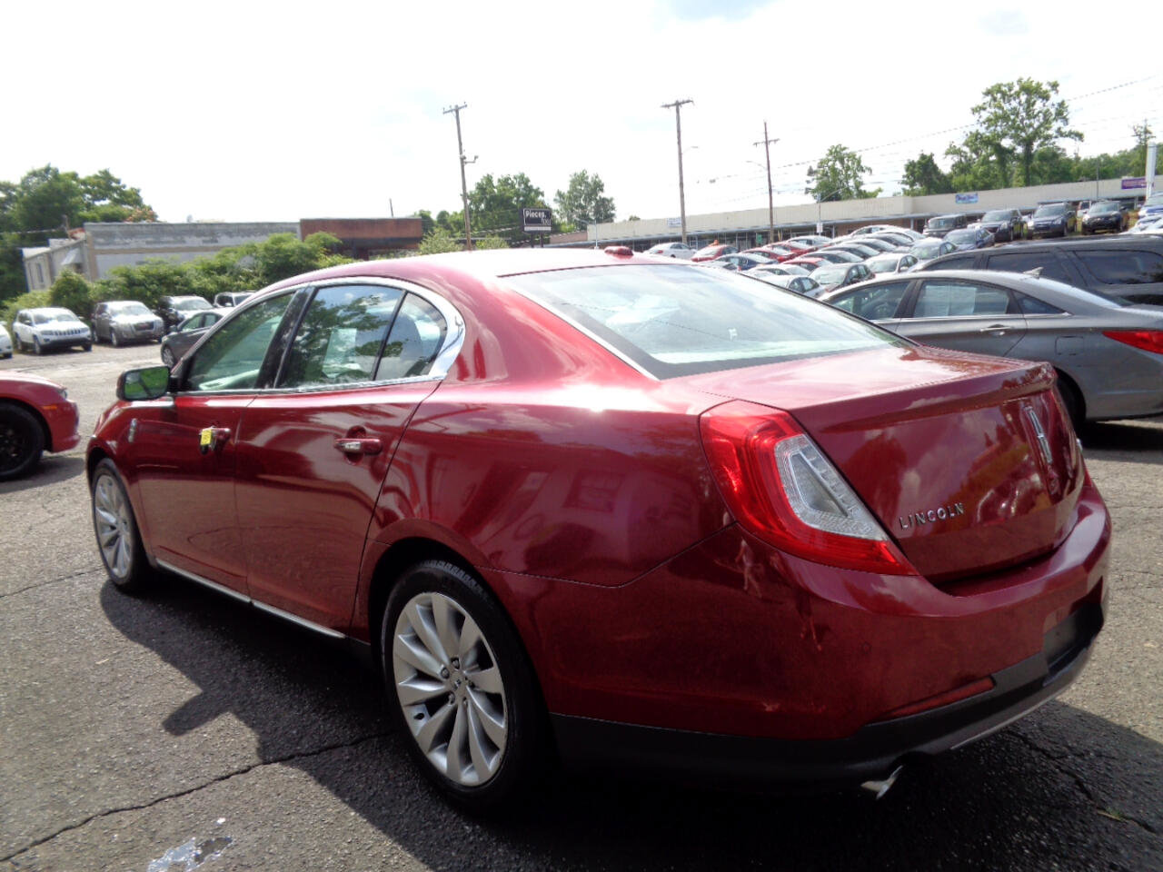 Used 2014 Lincoln MKS image 7