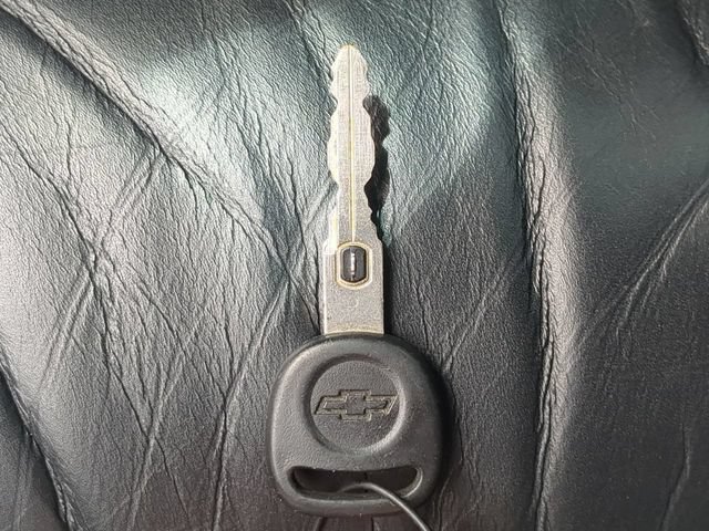 Used 2001 Chevrolet Corvette Z06 w/ Memory Pkg RWD image 29