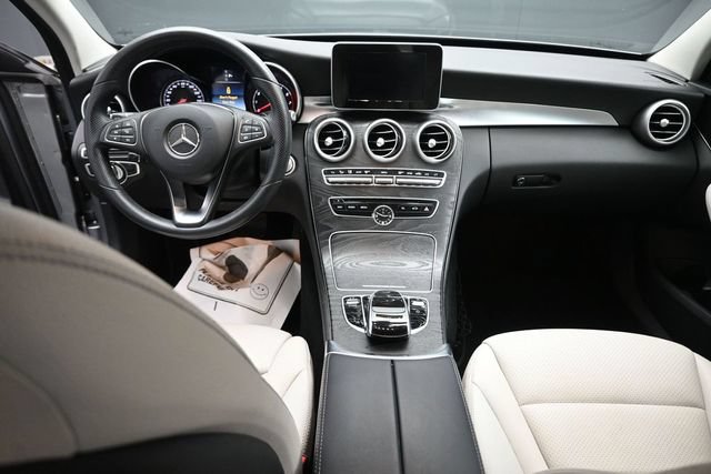 Used 2016 Mercedes-Benz C 300 4MATIC Sedan image 21