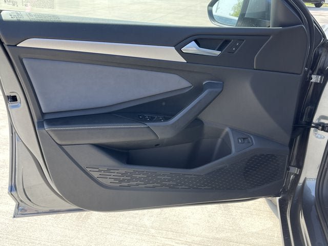 New 2026 Volkswagen Jetta SE FWD image 8