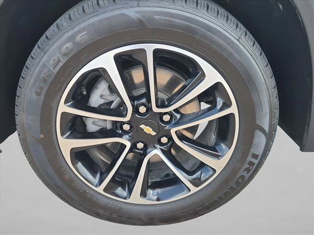 Used 2025 Chevrolet TrailBlazer LT AWD/4WD image 24