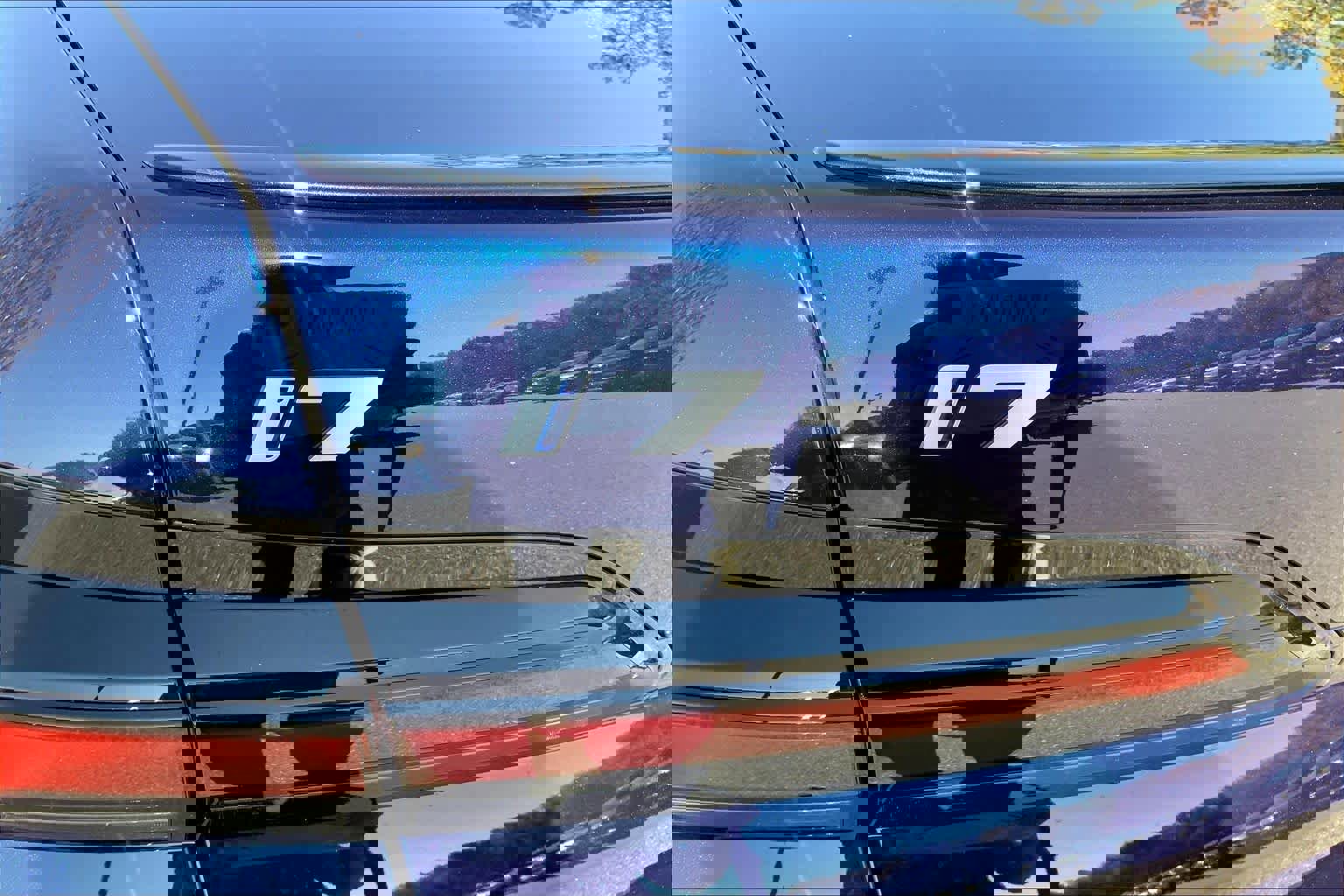 New 2026 BMW i7 eDrive50 w/ Executive Package image 15