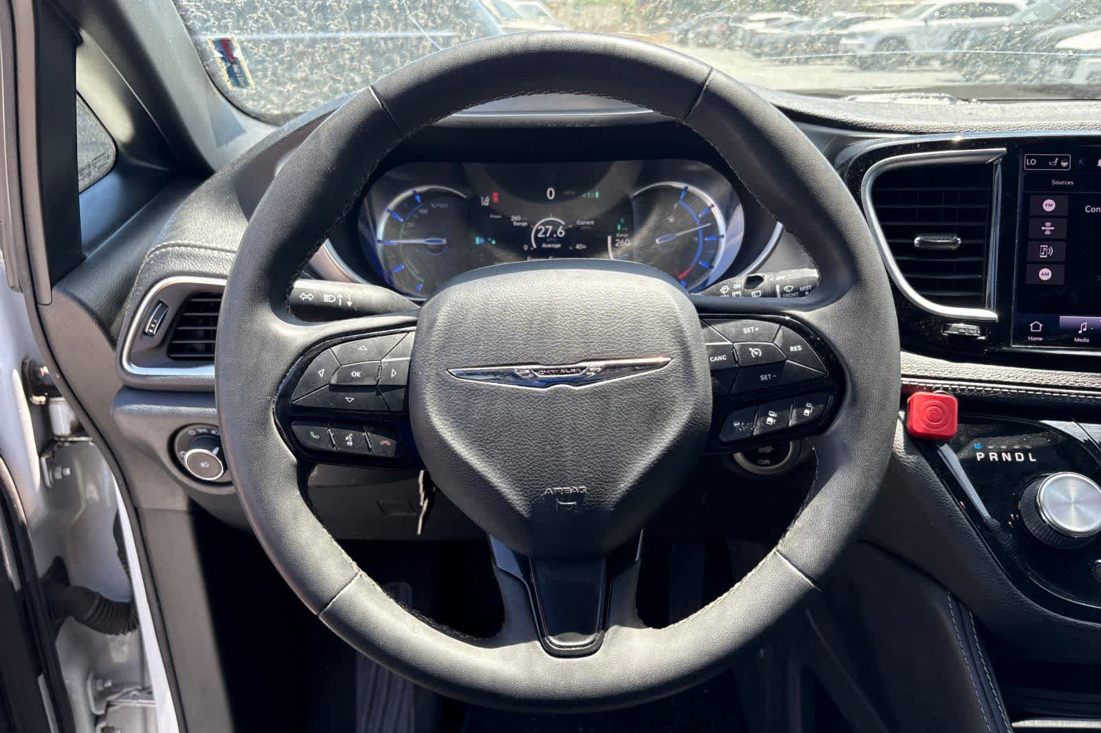 Used 2022 Chrysler Pacifica Limited w/ S Appearance Package FWD image 24