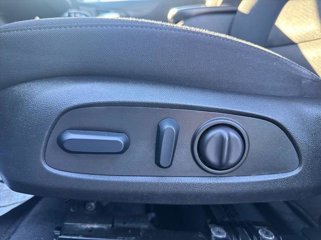 Used 2023 Chevrolet Malibu LT image 8