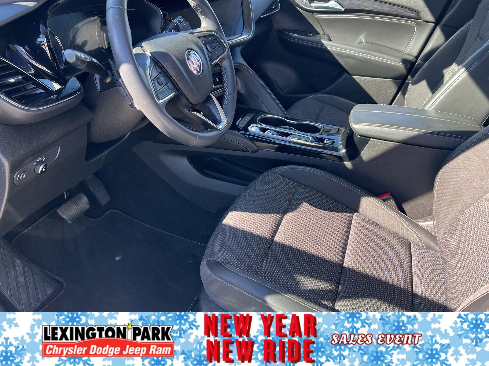 Used 2023 Buick Envision Preferred image 13