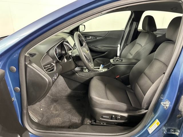 Used 2025 Chevrolet Malibu LT image 11