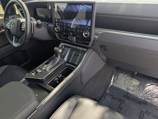 Used 2024 Lexus GX 550 w/ Accessory Package (2T) image 37