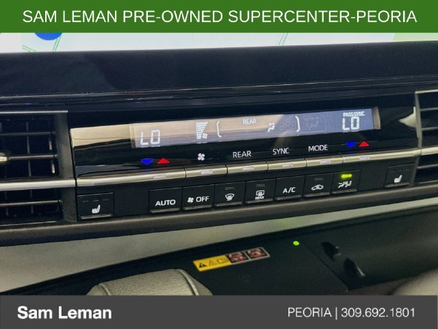 Used 2025 Toyota Sienna XLE w/ XLE Plus Package AWD/4WD image 16