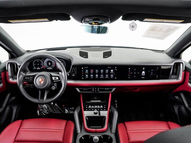 Certified 2025 Porsche Cayenne image 22