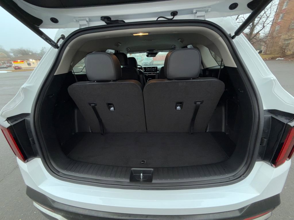 Used 2025 Kia Sorento EX image 28