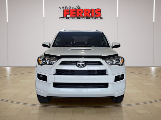 Used 2022 Toyota 4Runner TRD Sport AWD/4WD image 8