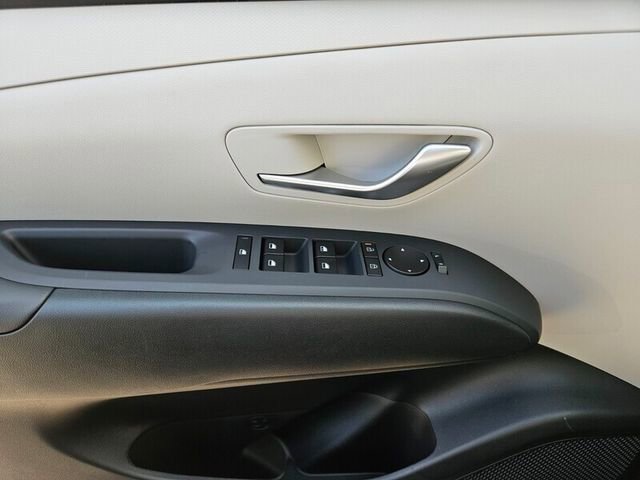 New 2026 Hyundai Tucson SE image 11