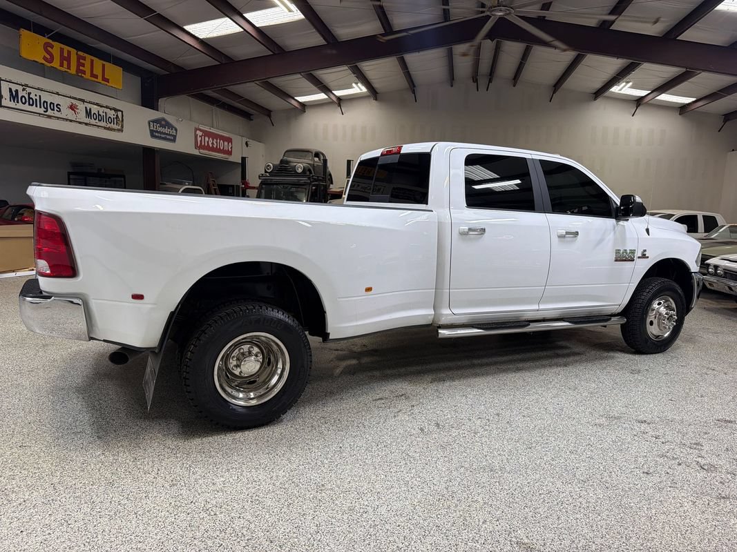 Used 2018 RAM 3500 SLT AWD/4WD image 8