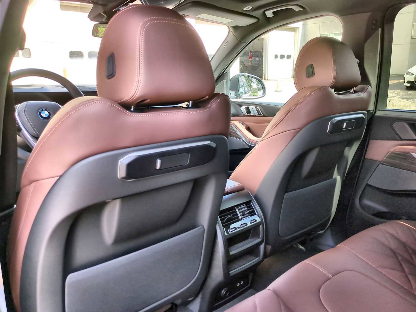 Used 2026 BMW X5 xDrive50e w/ Executive Package image 18