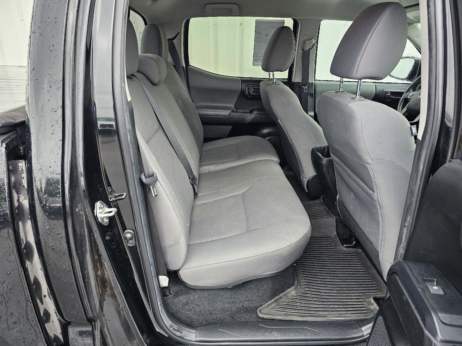 Used 2022 Toyota Tacoma SR image 19