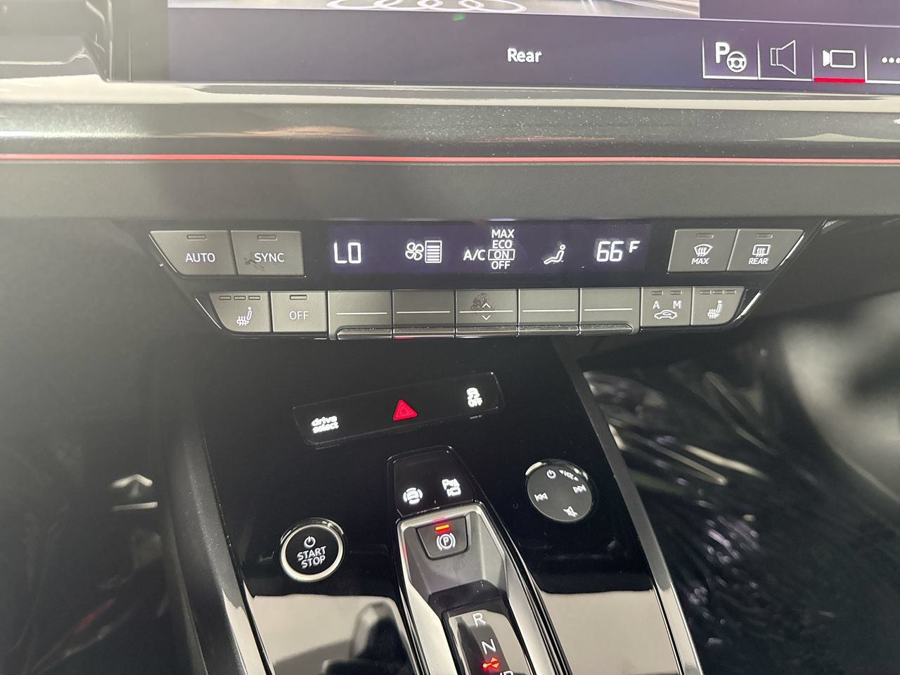 Used 2023 Audi Q4 e-tron Premium Plus w/ Premium Plus AWD/4WD image 6