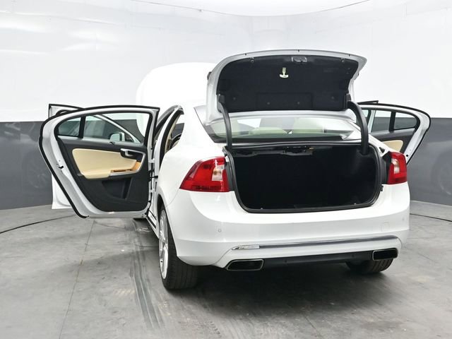 Used 2018 Volvo S60 T5 Inscription Platinum FWD image 56