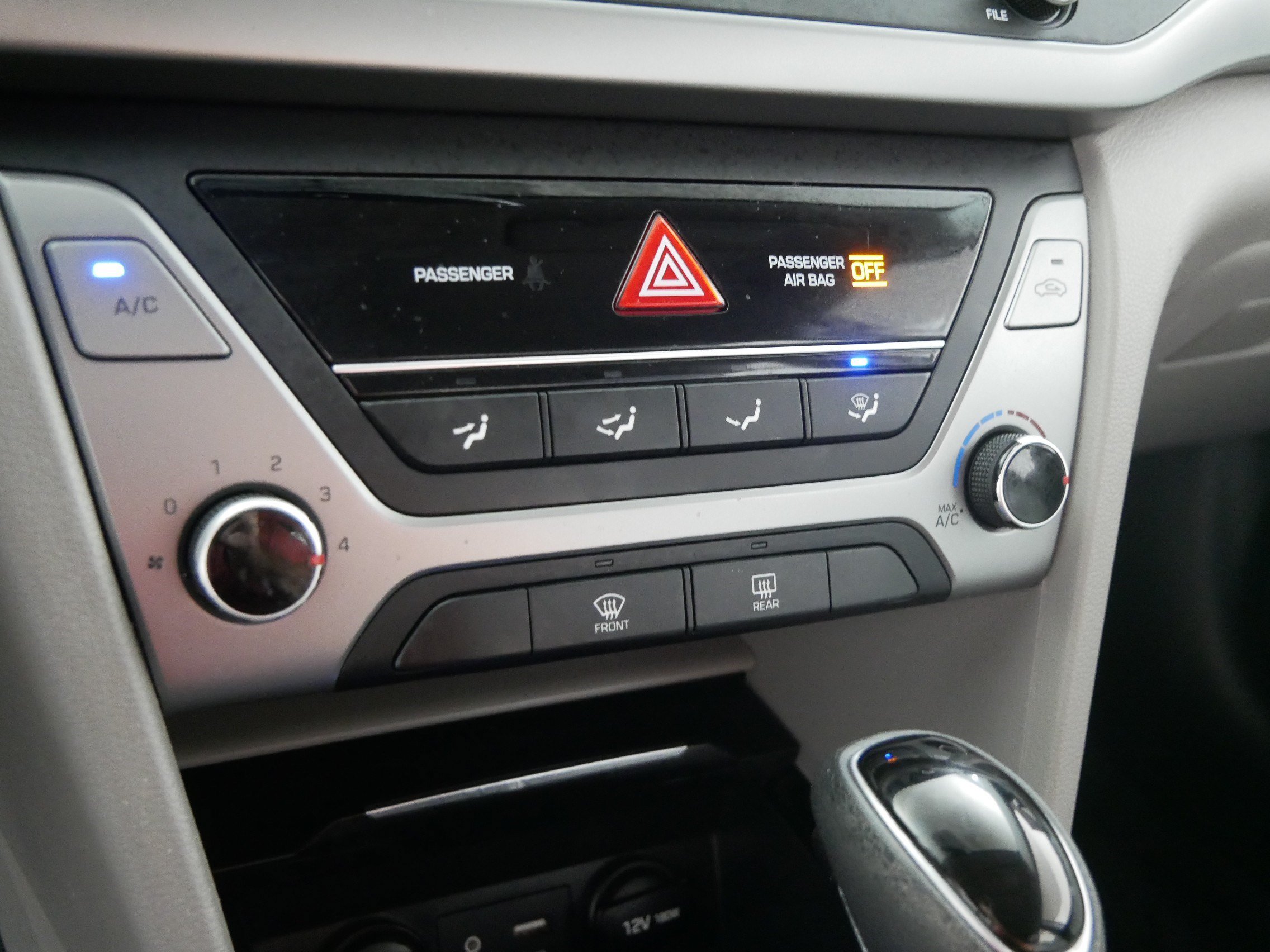 Used 2018 Hyundai Elantra SEL w/ Cargo Package FWD image 23