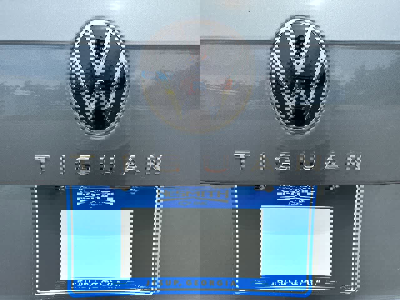 Used 2022 Volkswagen Tiguan SE R-Line image 30