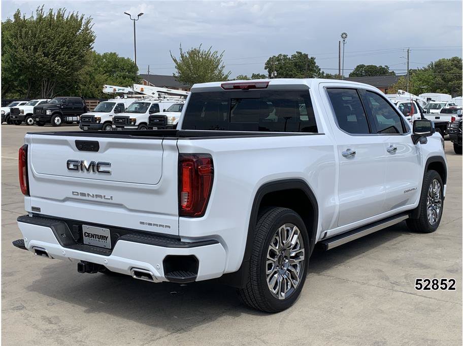 Used 2026 GMC Sierra 1500 Denali Ultimate AWD/4WD image 2