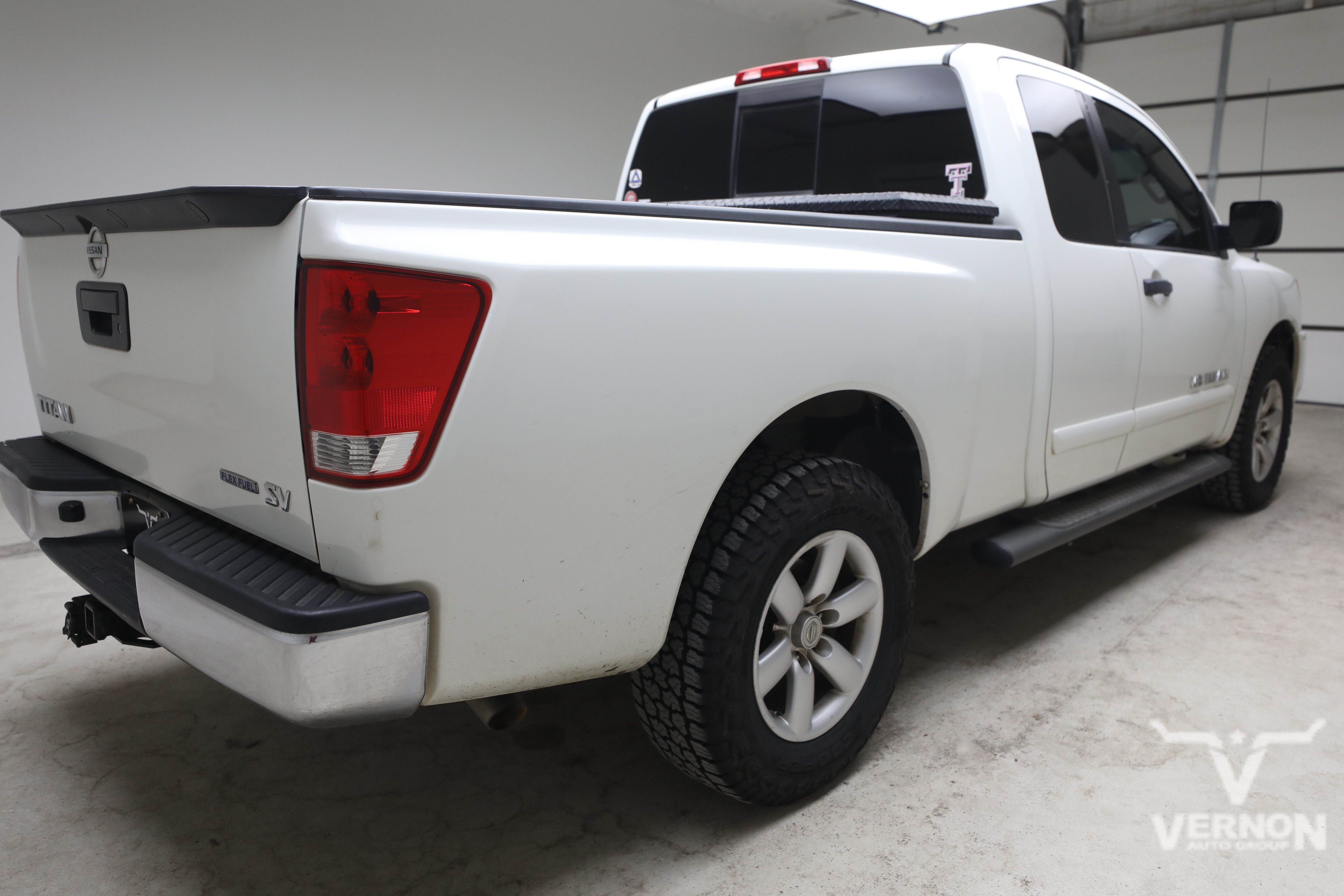 Used 2014 Nissan Titan SV RWD image 3