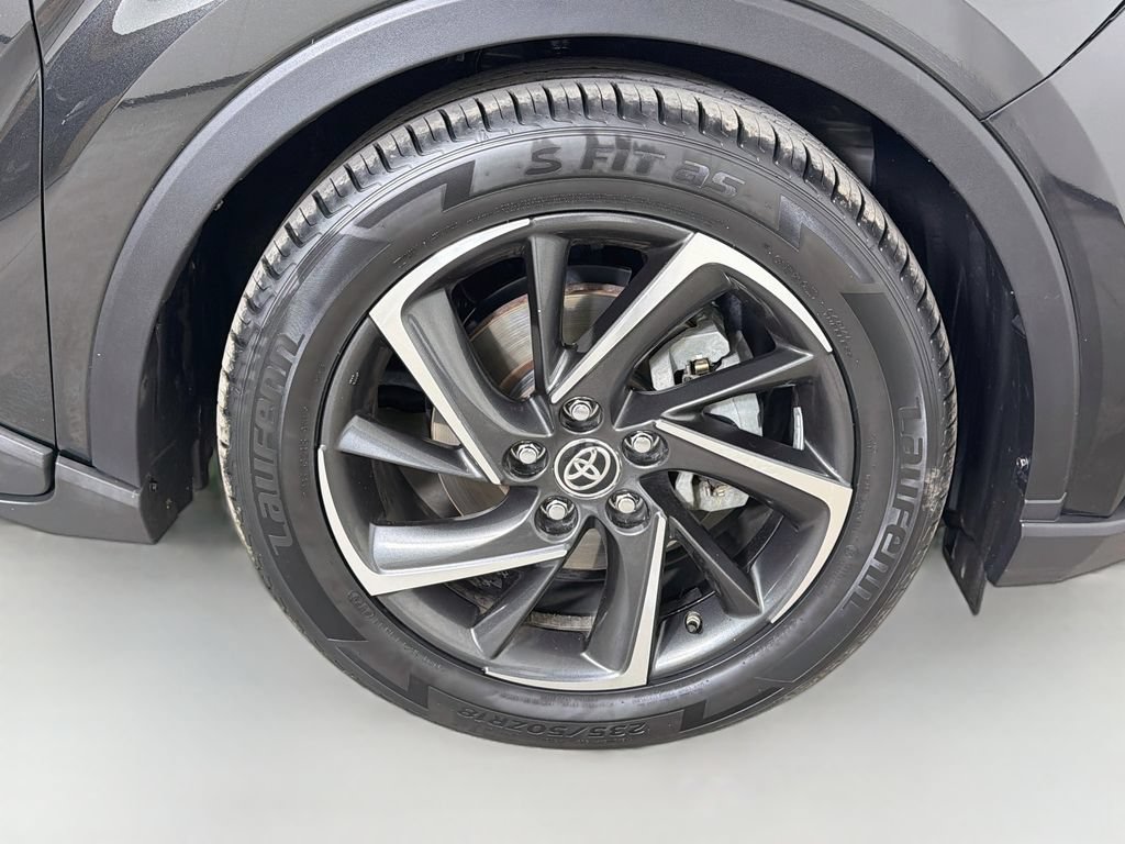 Used 2020 Toyota C-HR Limited FWD image 25