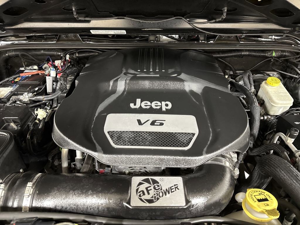 Used 2014 Jeep Wrangler Unlimited Sport w/ Quick Order Package 24S image 24