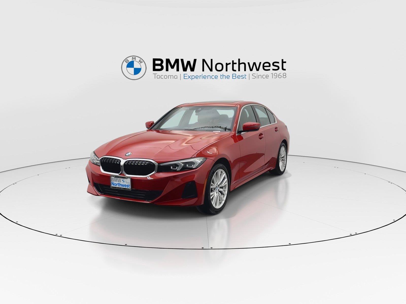 Used 2024 BMW 330i xDrive Sedan w/ Premium Package AWD/4WD image 9
