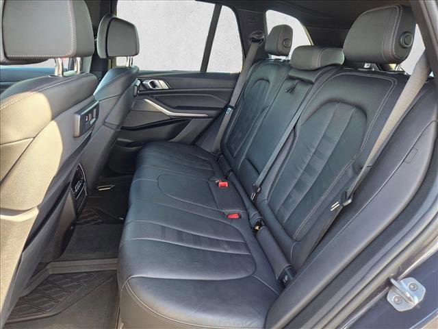 Used 2019 BMW X5 xDrive50i w/ M Sport Package AWD/4WD image 27