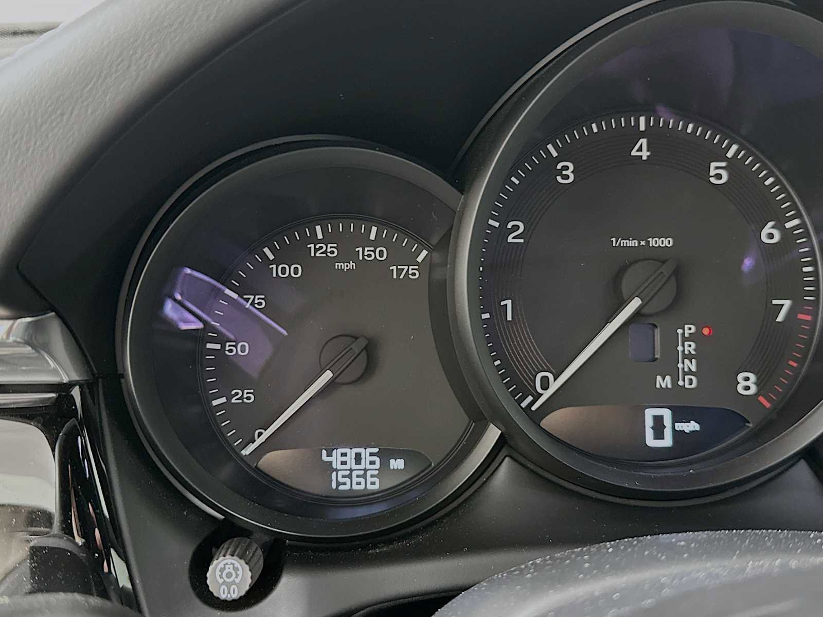 Certified 2025 Porsche Macan image 15