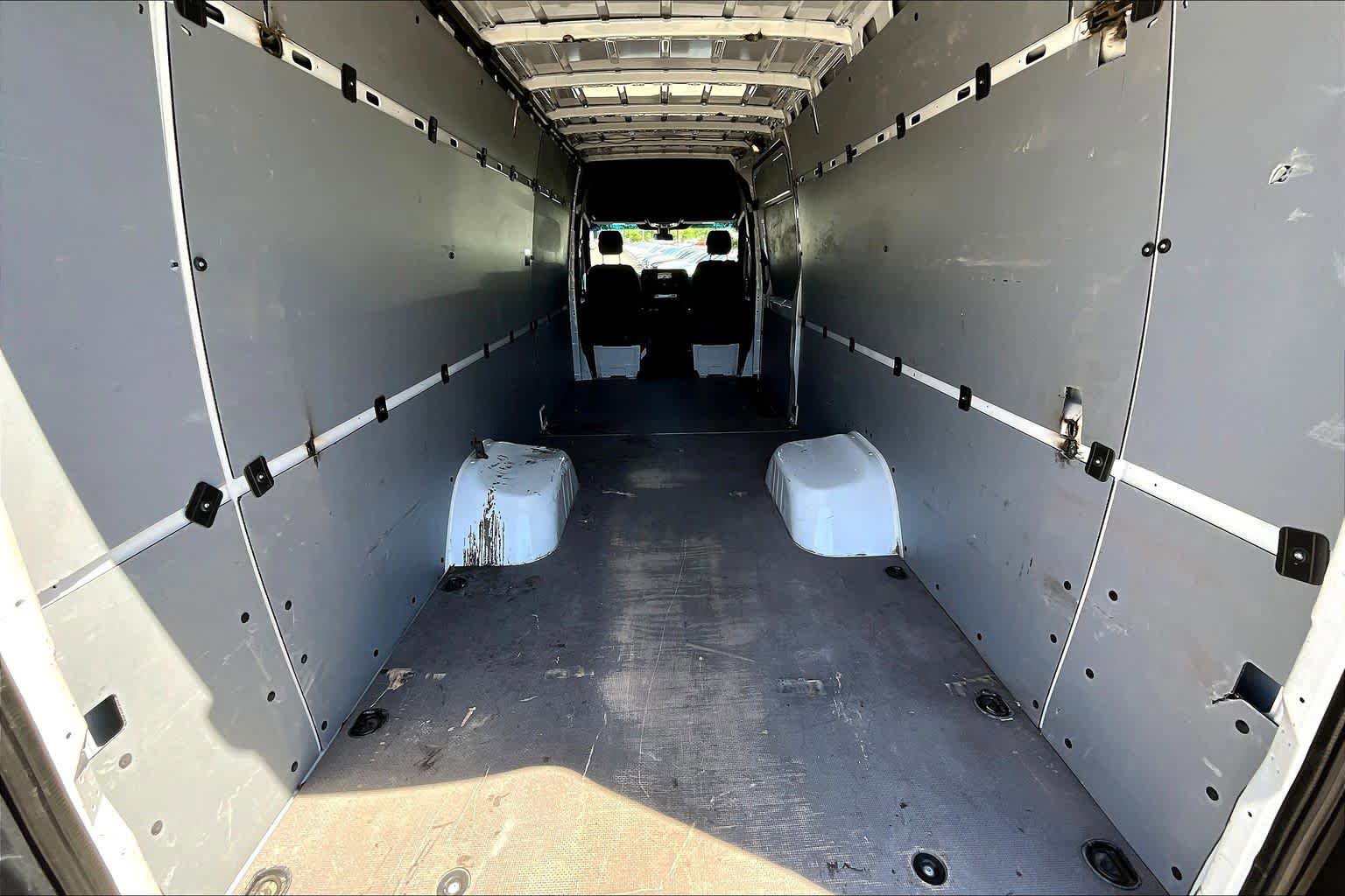 Used 2024 Mercedes-Benz Sprinter 3500 image 20