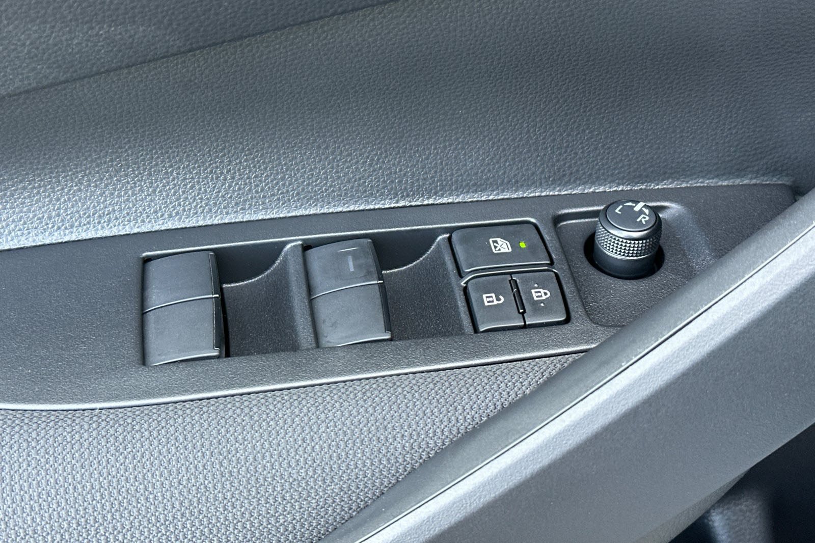 New 2027 Toyota Corolla LE FWD image 12