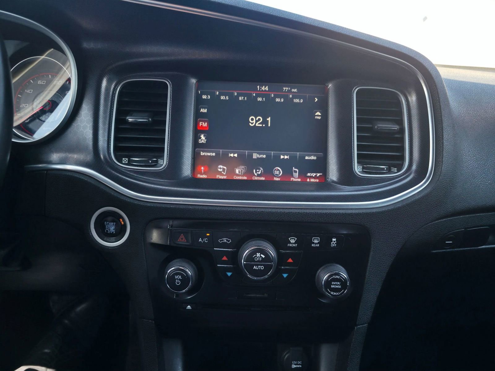Used 2013 Dodge Charger SE w/ Connectivity Group RWD image 16