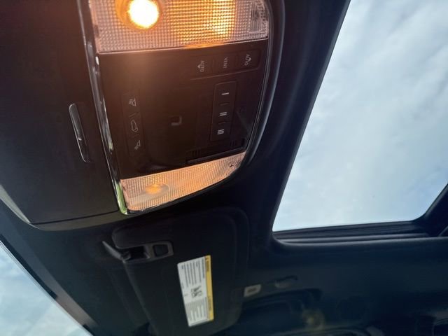 Used 2021 Jeep Grand Cherokee Laredo X AWD/4WD image 24