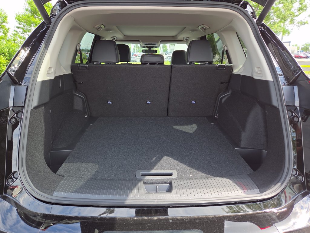 New 2026 Nissan Rogue Dark Armor AWD/4WD image 17